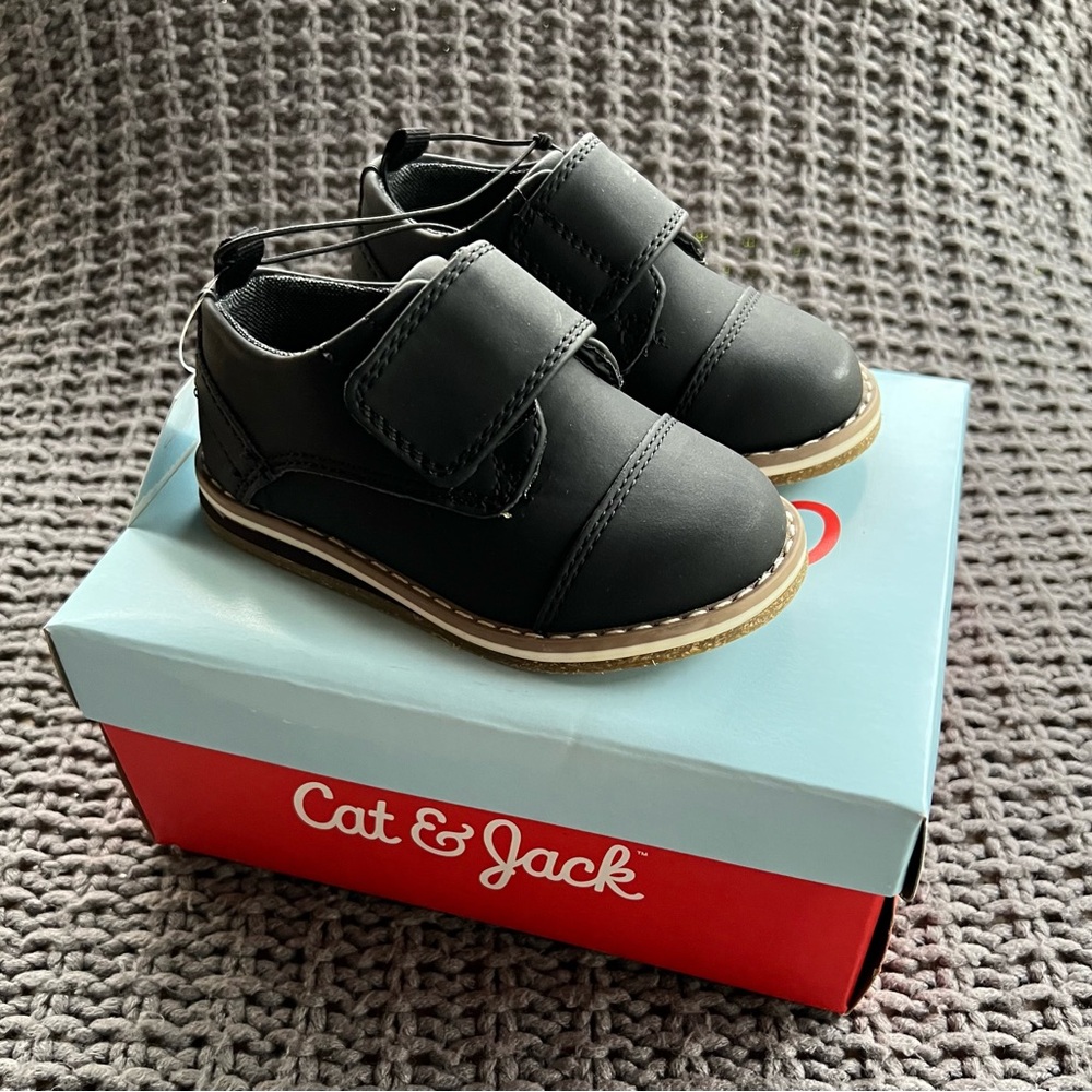 Cat & Jack Adonis Black Derby Shoes